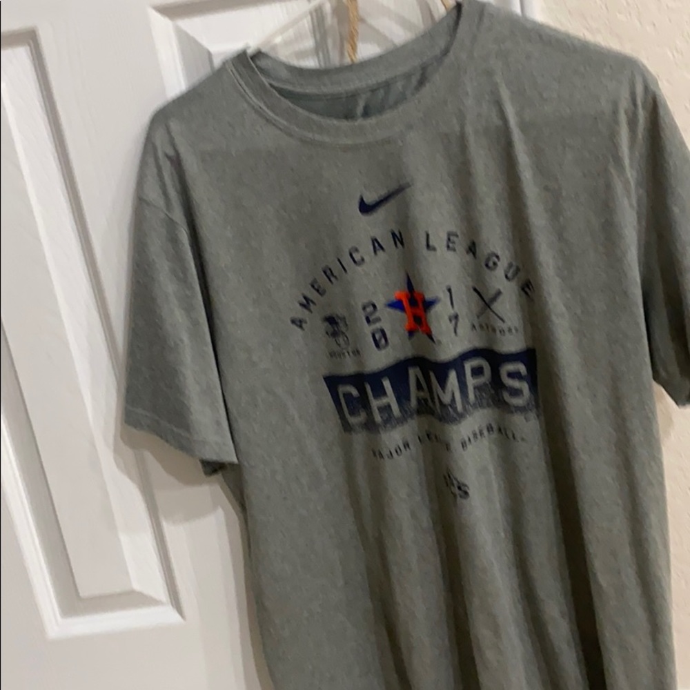Shirt - Picture 2 of 2